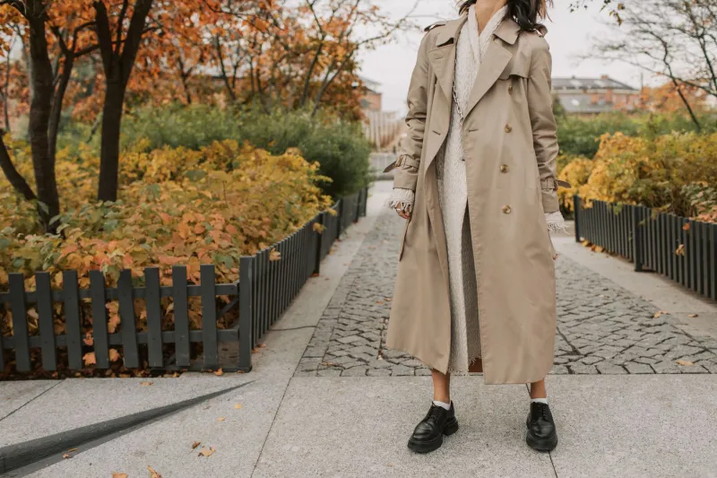 Neither Here Nor There: How to Dress When the Weather Can't Make Up Its Mind